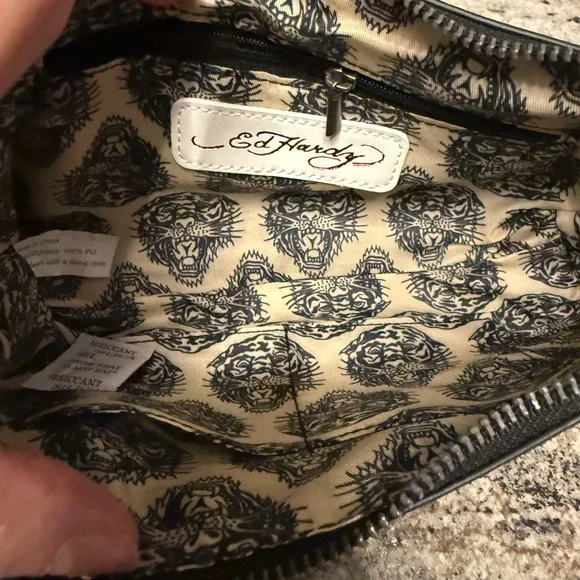 Ed Hardy Pink Floral Skull Accent Baguette Bag with crossbody - Picture 8 of 10